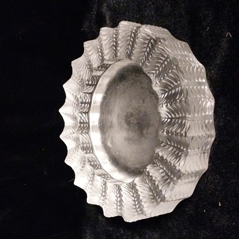 Art Deco Ashtray Signed Lalique France in Jamaique Pattern